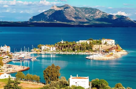 Datça: Enjoy the magnificent view accompanied by local delicacies